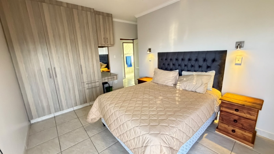 4 Bedroom Property for Sale in Hartenbos Heuwels Western Cape